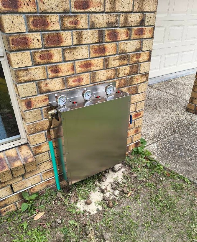 Gas meter and pressure testing equipment