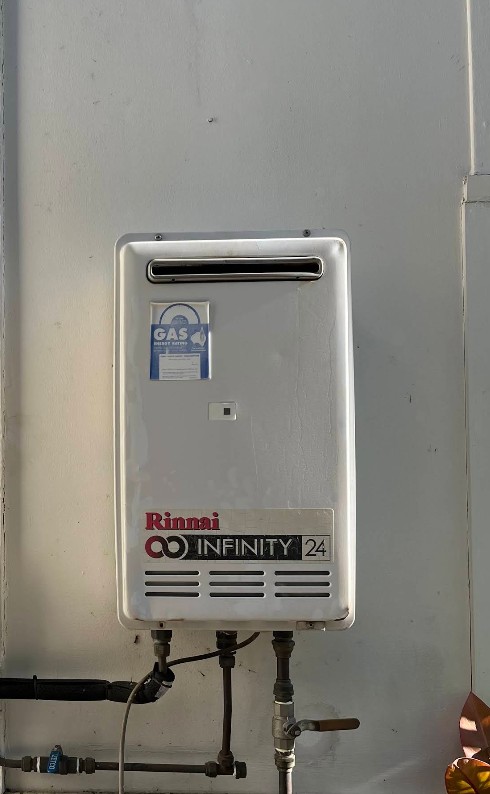 Rinnai Infinity gas hot water unit